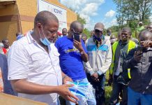 JACK WAMBOKA DONATES FACEMASKS AND TEMPERATURE GUNS TO BUMULA RESIDENTS