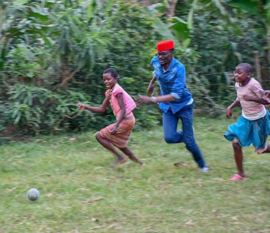 Didmus Barasa plays Lifundo, after building houses for the vulnerable
