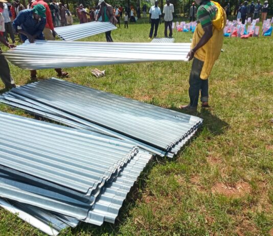 MCA Mulipuko donates to Kapomboi residents