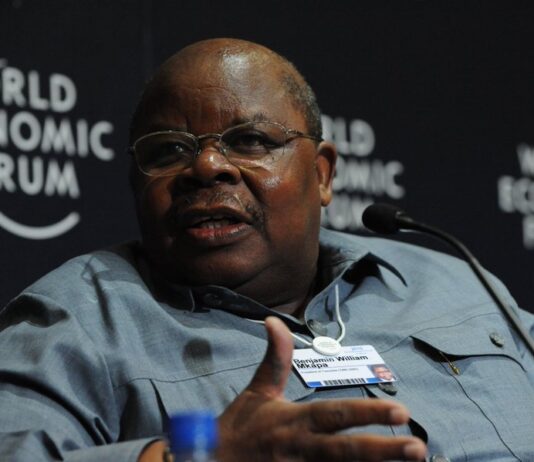 Former Tanzania President Benjamin Mkapa passes on